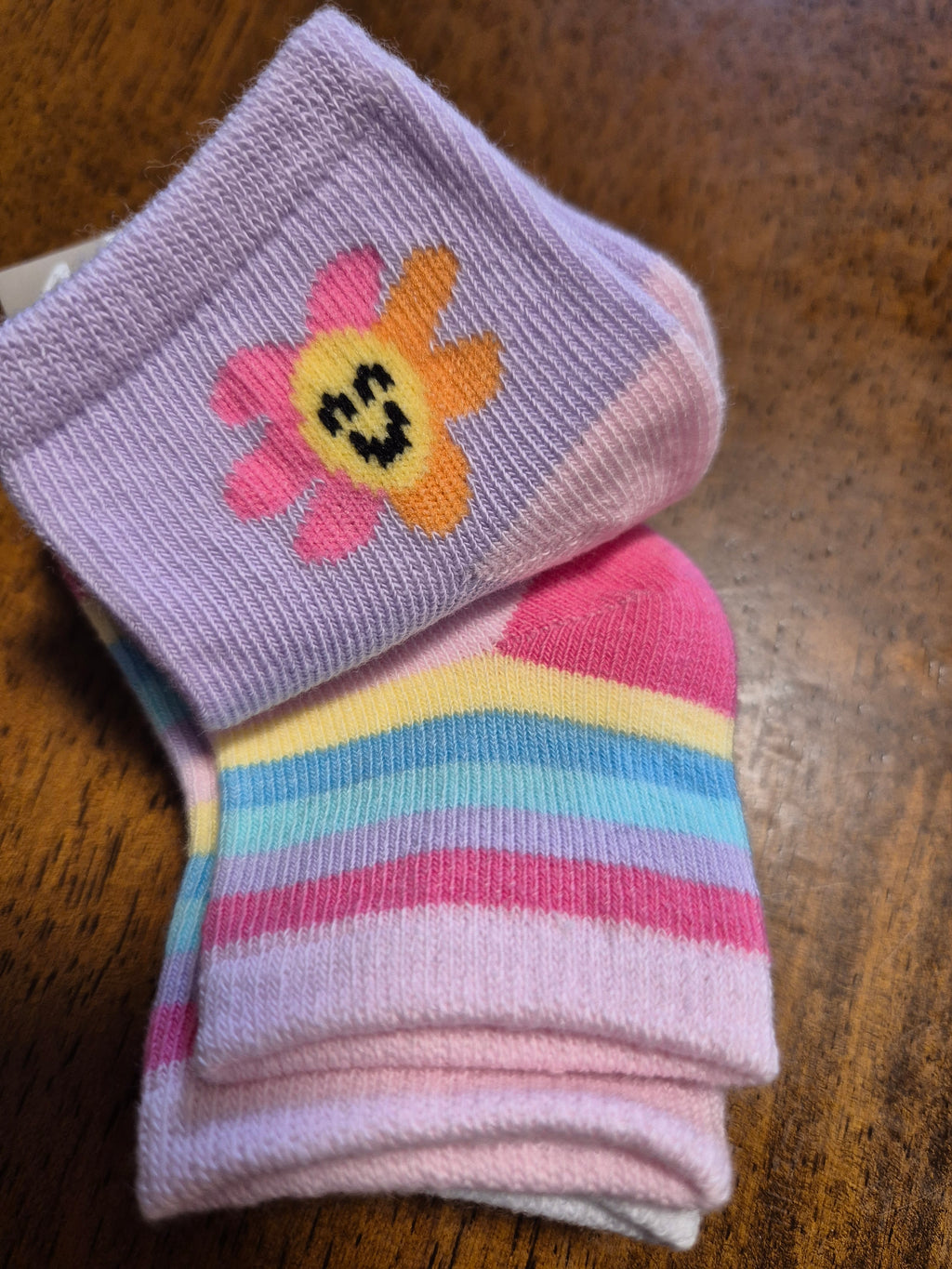 Dymples 4 pck crew socks- Brand new
