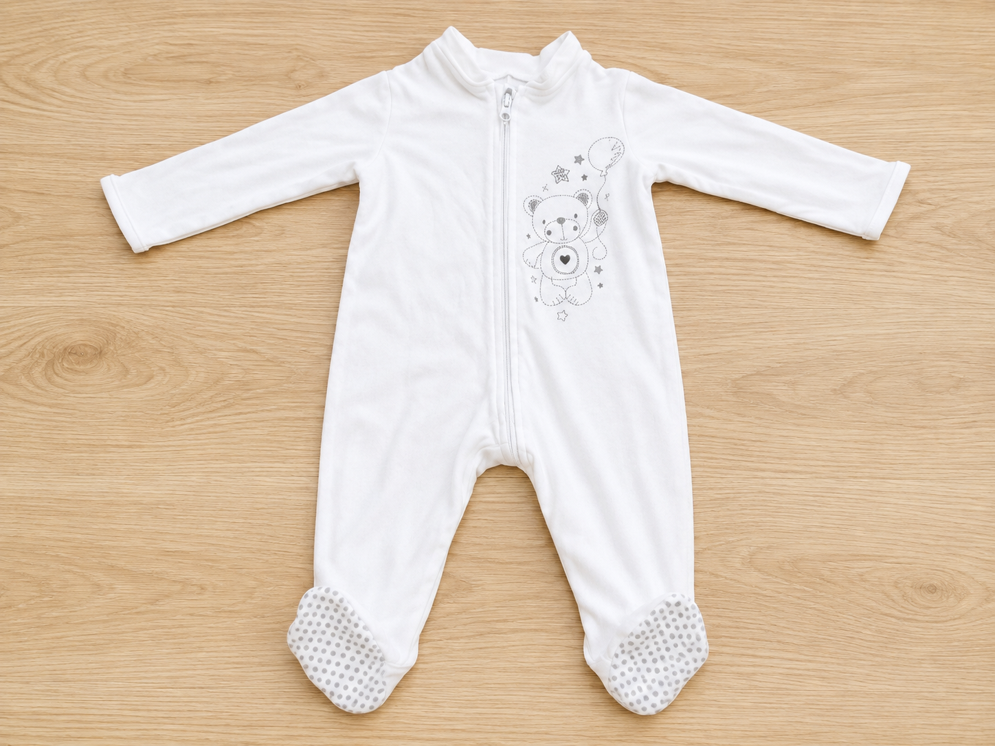 Tiny little wonders- Sleepsuit